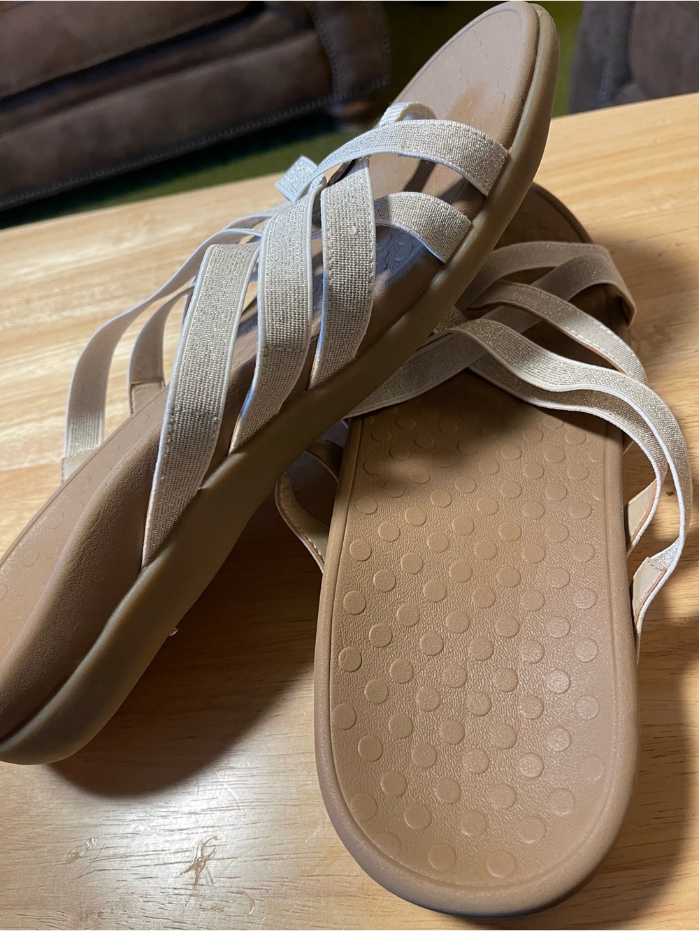 Vionic Women’s Tia Champagne Metallic Size 12 Woven Stretch Sandals NWOB - Picture 4 of 8